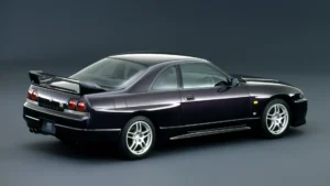 R33 Nissan Skyline GT-R (2)