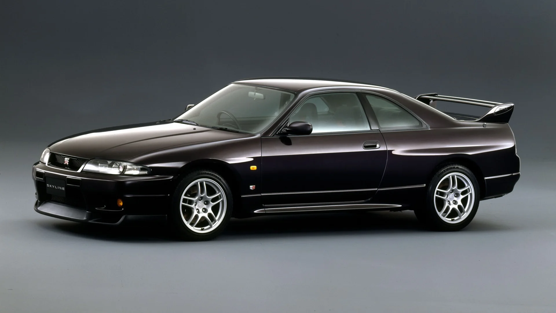 R33 Nissan Skyline GT-R